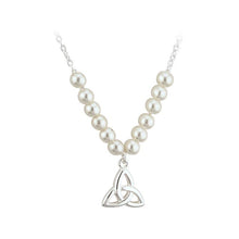 Load image into Gallery viewer, Solvar : Necklace - Trinity with Synthetic Pearls - Child Size - Silver Plated