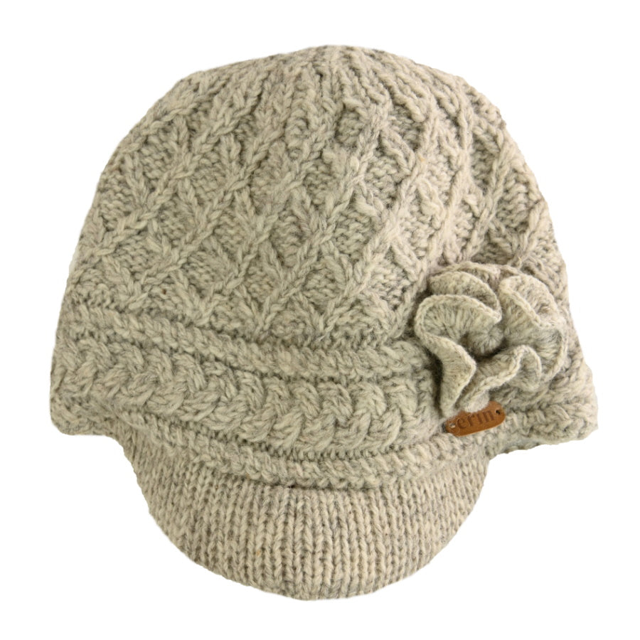Aran Trellis Peak Hat With Corsage Oatmeal