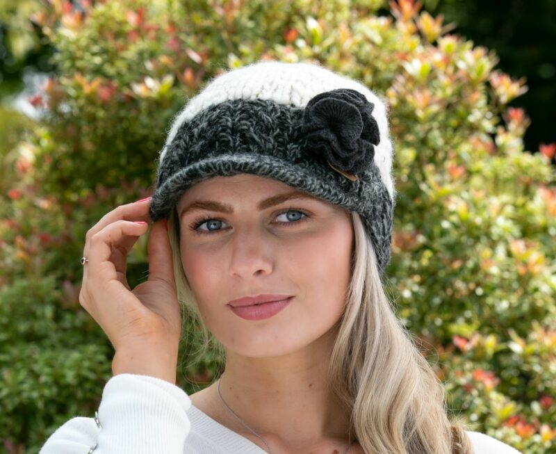 Uneven Wool Peak Hat with Cable Band Charcoal PK1331