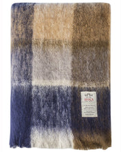 Load image into Gallery viewer, Avoca Mohair Throw Land
